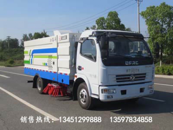 東風(fēng)多利卡掃路車(chē)(國(guó)六)