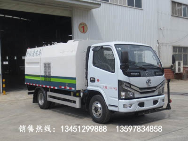 東風(fēng)小霸王護(hù)欄清洗車(國(guó)六)